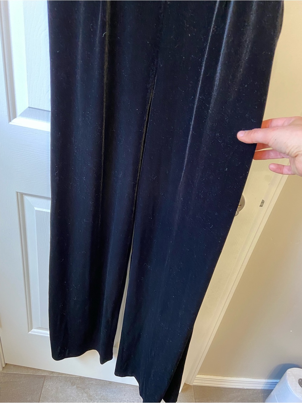 NWT L'Agence Maeve Black Velvet Strappy Jumpsuit Sz 10 - Picture 5 of 12